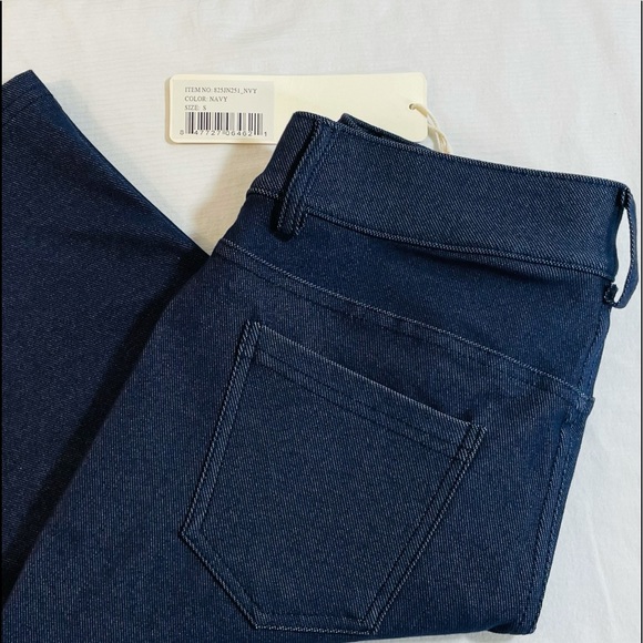 NWT YELETE Classic Stretch Bermuda Shorts Small - Picture 12 of 12